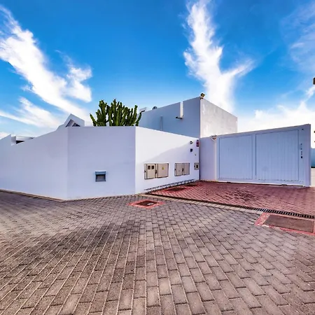 Serenity - By Lanzarote * プラヤ・ブランカ