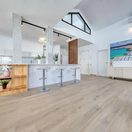 Serenity - By Lanzarote プラヤ・ブランカ